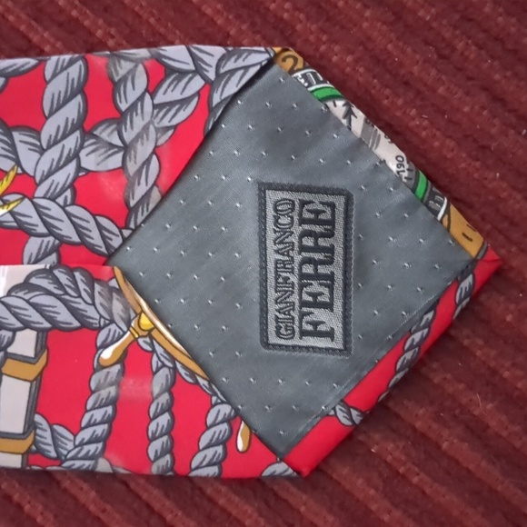 Gianfranco Ferre Silk Tie - Picture 3 of 5